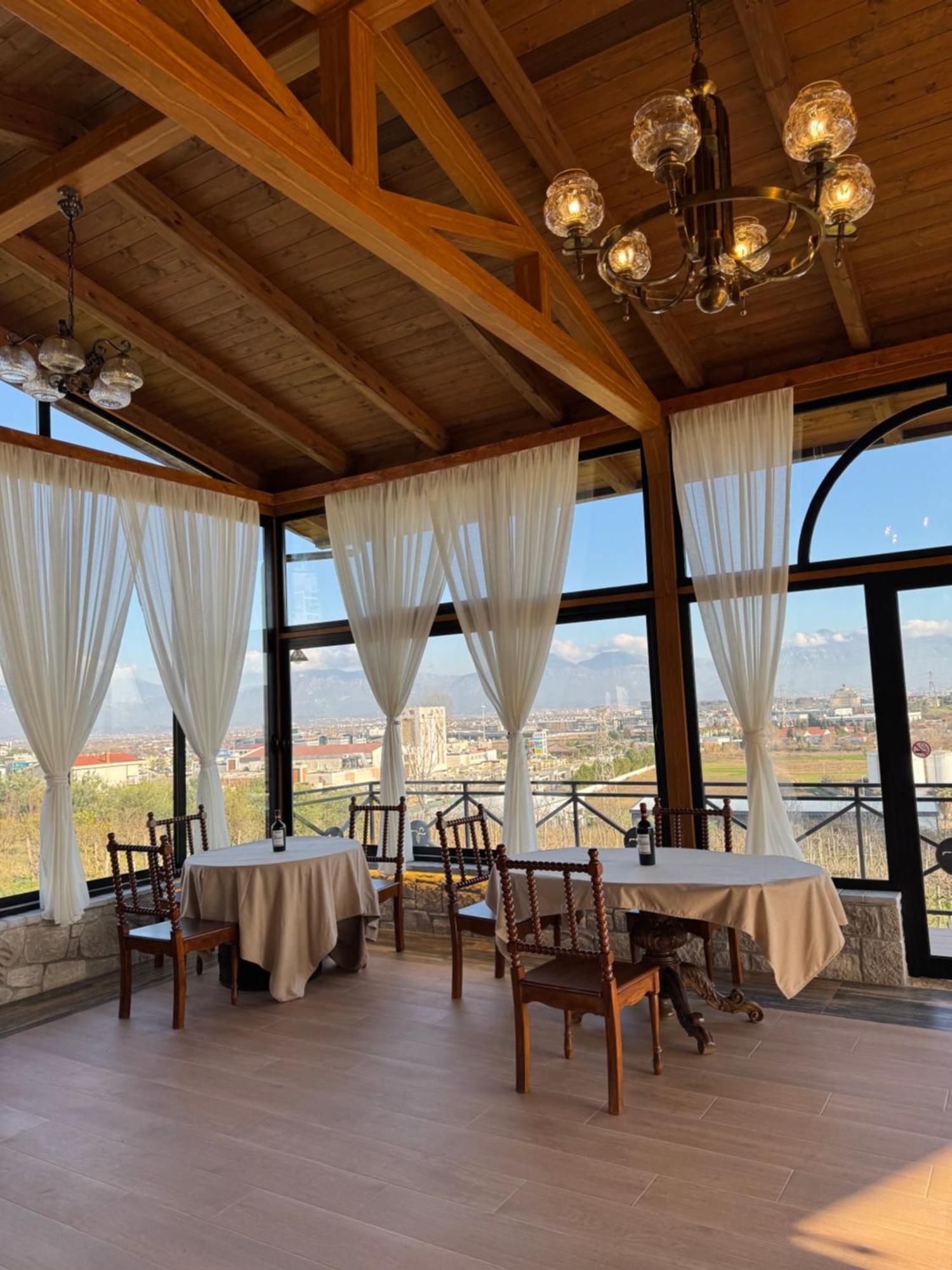 Vila Shehi Guesthouse And Winery Muçaj エクステリア 写真